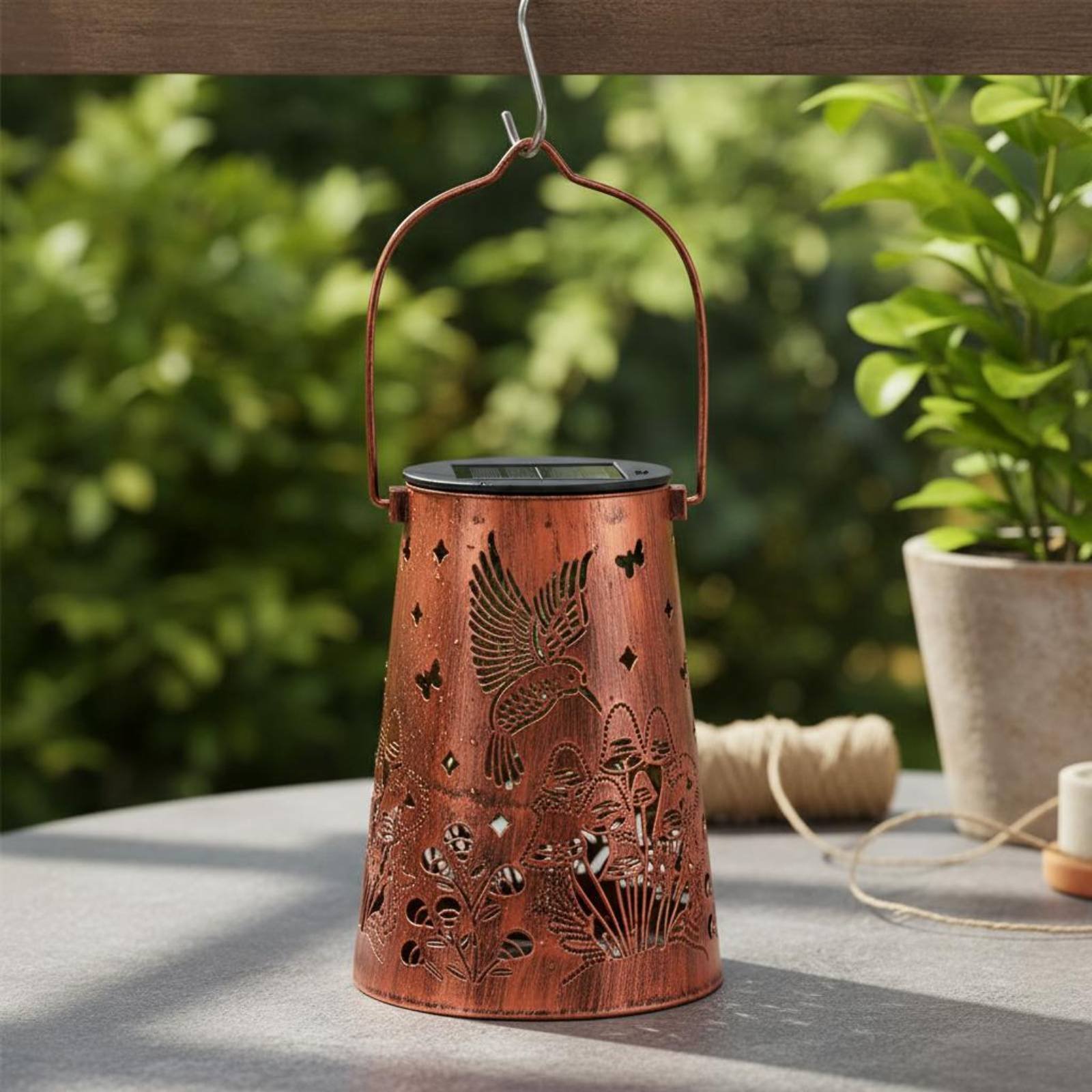 Floral Garden Lantern Pattern  - đánh giá và giá Solar Lantern Hanging